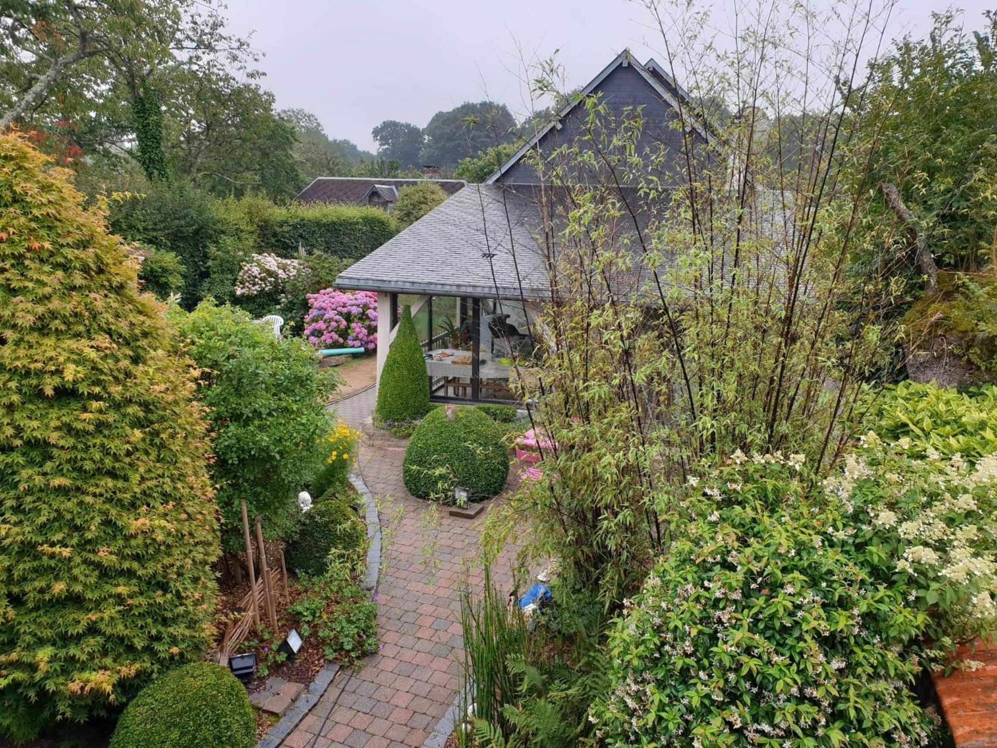 Au P'Tit Jardin Hotel Saint-Sylvestre-de-Cormeilles Exterior photo